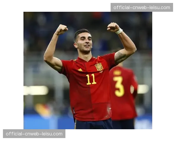 费兰·托雷斯接到奥尔莫直塞爆射得手，巴萨扳平总比分